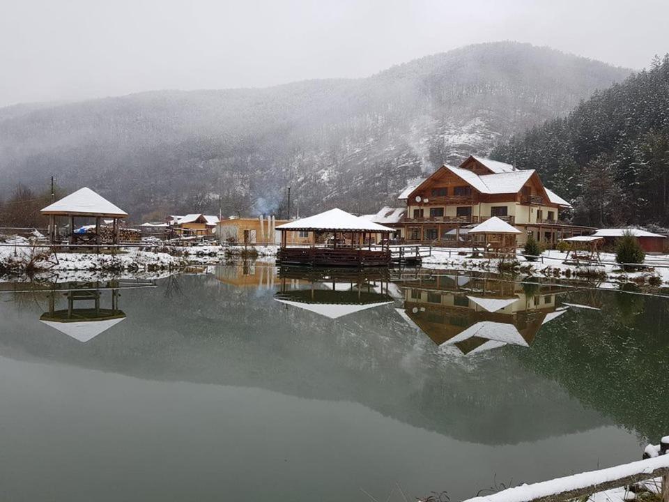 Hotel Pensiunea Casiana Ciulpăz Exterior foto